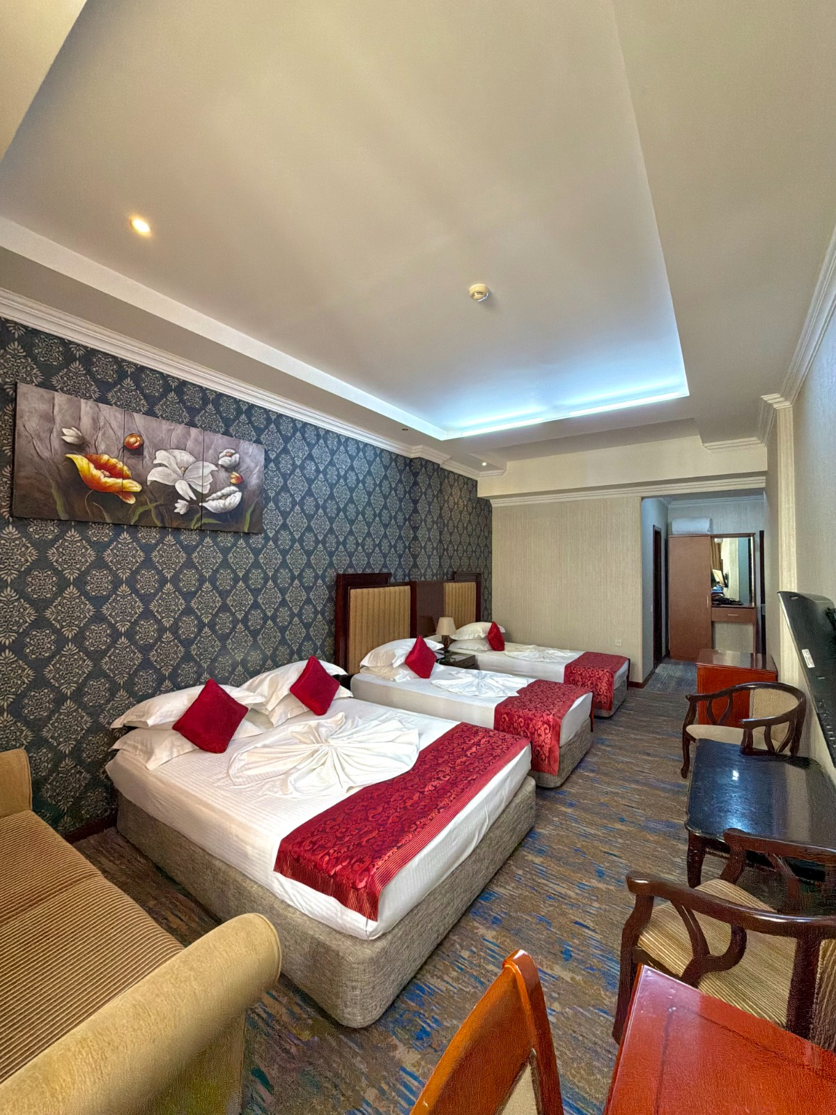 Royal Hotel Standard Quadro Room otağı - Bakı şəkil 4